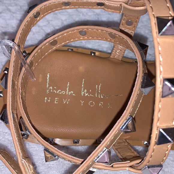 Nicole Miller Tanny Tan Sandals - Picture 7 of 12